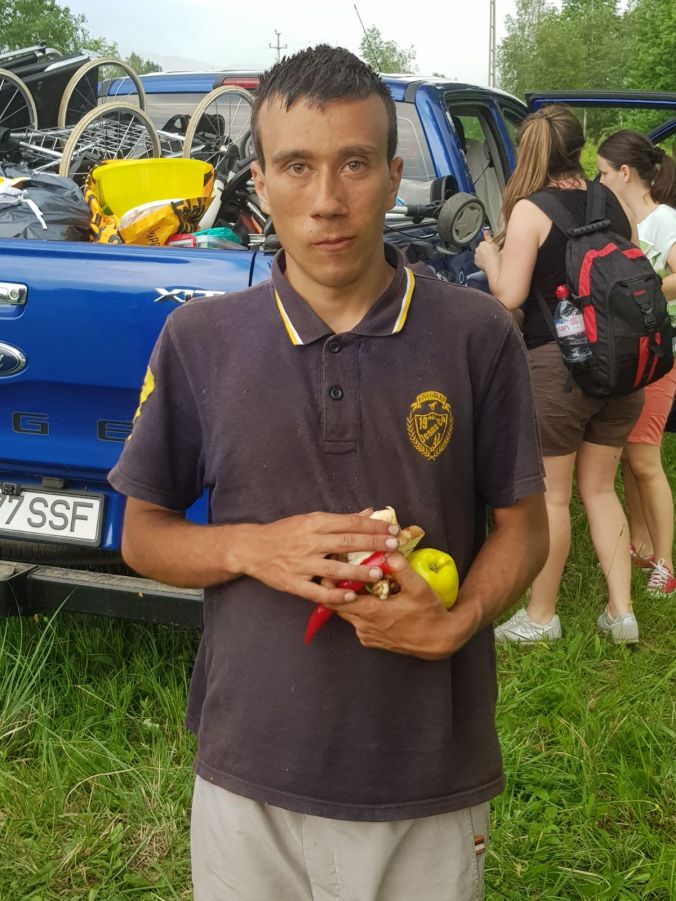 09f0a008-36cf-41e2-a8a3-d99544d80384